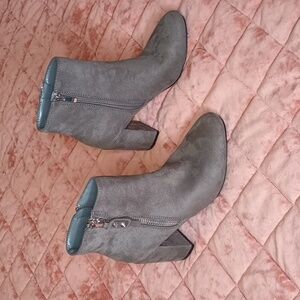 Calvin Klein Charcoal ankle boots 6